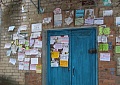 Город обезображен рекламой