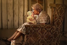 А БАБУШКА ВСЁ ПОЁТ...