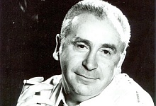 ЧЕЛОВЕК, КОТОРЫЙ ВСЕМ ЖЕЛАЛ СЧАСТЬЯ