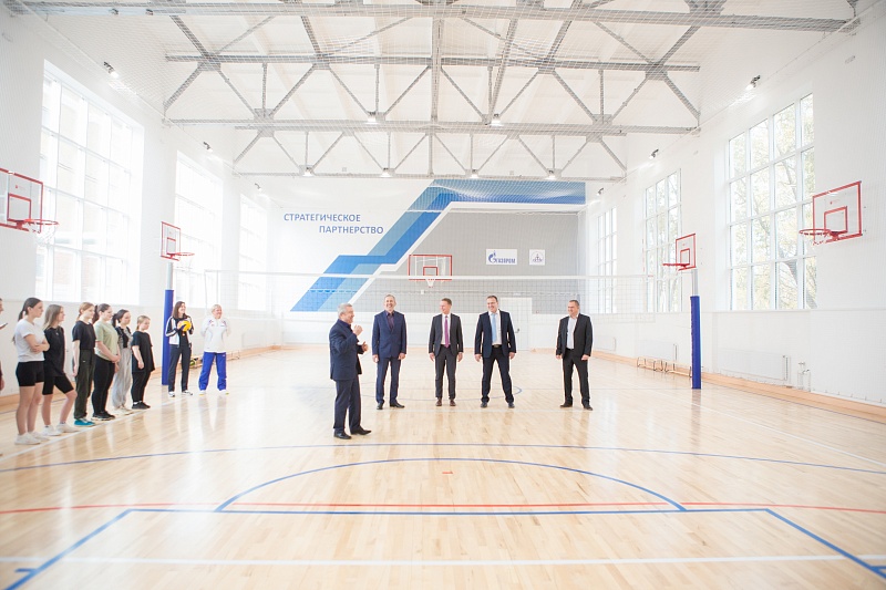В Горно-нефтяном колледже УГТУ открыли обновленный спортзал